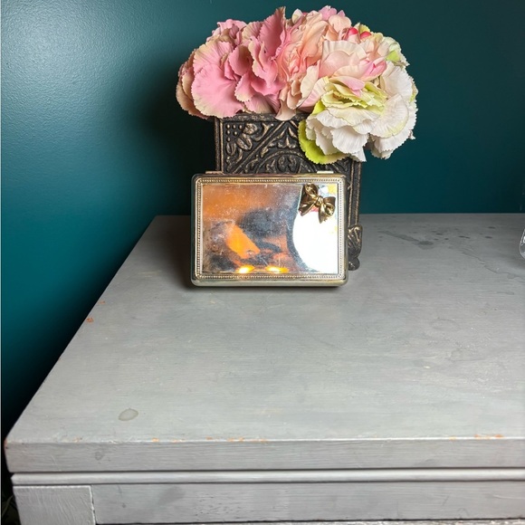 Elegant Silver Plated Jewelry Box with Gold Bow Accent - Picture 2 of 4